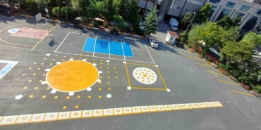 Bağcılar’daki okul bahçeleri renklendi