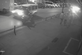 Bahçelievler’de 1 gencin hayatını kaybettiği silahlı saldırı kamerada