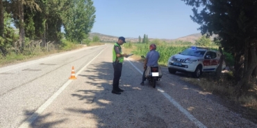 Balıkesir’de jandarmadan trafik denetimi: 16 araç trafikten men