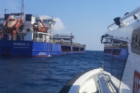 Bandırma açıklarındaki ticari gemide ölen 2 işçinin cenazeleri adli tıpa gönderildi