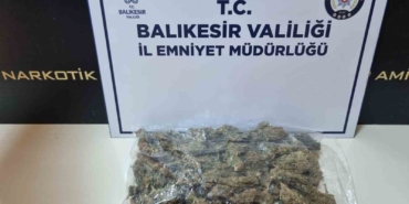 Bandırma’da bir şahsın üzerinden 265 gram esrar ele geçirildi