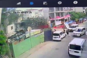 Baret ve yelek giyerek şantiye ve tırlardan 3,5 milyon liralık hırsızlık yapan zanlılar kamerada
