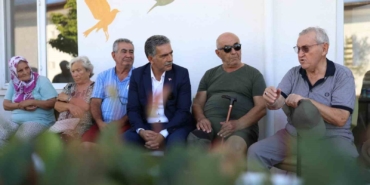 Başkan Deviren, yaşlıları ziyaret etti