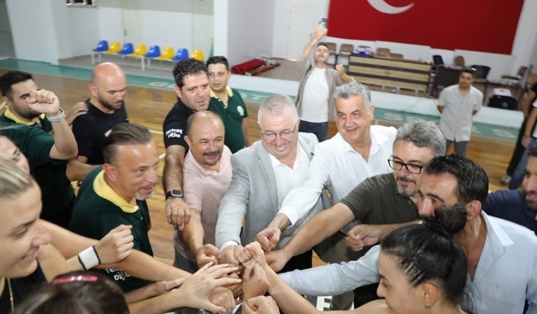 Başkan Ertaş, Ferhatoğlu Edremit Belediyesi Gürespor’u ziyaret etti