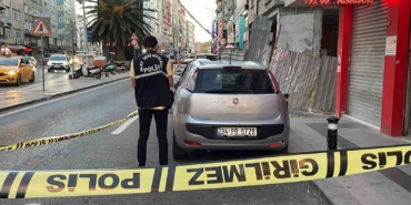 Bayrampaşa’da 4. kattan düşen otizmli genç ağır yaralandı