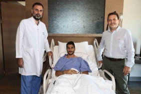 Beşiktaşlı futbolcu Necip Uysal, ameliyat oldu