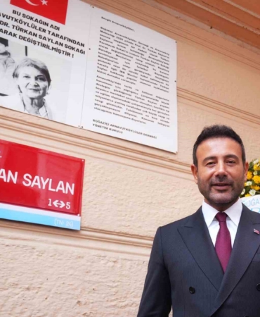Beşiktaş’ta Türkan Saylan’ın adının verildiği sokağa resmi tabela asıldı