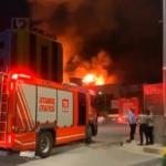 Beylikdüzü’nde iş yerinde büyük yangın