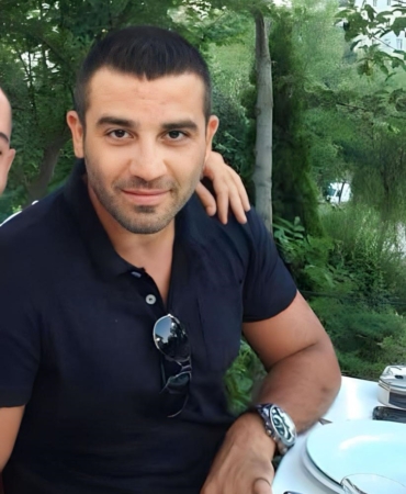 Beyoğlu’nda alacak verecek kavgasında iş adamını 12 el ateş ederek öldüren sanığa 14 yıl hapis cezası