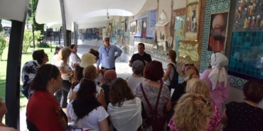 Bilecik’i gezen İstanbullu ziyaretçiler kentte hayran kaldı