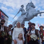 Bilecik’in kurtuluş sembolü Atatürk heykelinin açılışı yapıldı