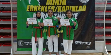 Bilecikli sporcular Kuraş Şampiyonasından büyük başarı ile döndü