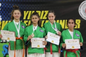 Bilecikli sporcular madalyalarla döndü