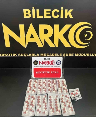Bilecik’te aranan araçta çok sayıda uyuşturucu madde ele geçirildi