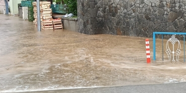 Bilecik’te ceviz büyüklüğünde dolu yağdı