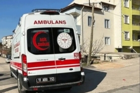 Bilecik’te devrilen motosiklet sürücüsü yaralandı