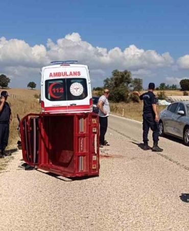 Bilecik’te elektrikli bisikletin devrilmesi sonucu 2 kişi yaralandı