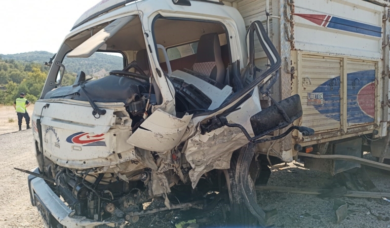 Bilecik’te trafik kazası, 2 sürücü de yaralandı
