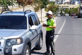 Bilecik’te trafik kural ihlali yapan sürücülere 63 bin 48 TL ceza uygulandı