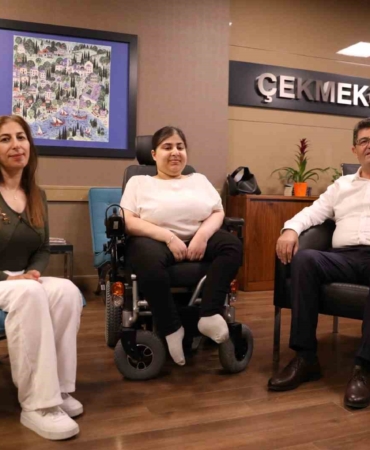 Bir buçuk yıl sonra sokağa çıktı, ilk ziyareti Başkan Çerkez’e oldu