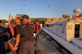 Bozcaada’da rahatsızlanan vatandaşın tıbbi tahliyesi gerçekleştirildi