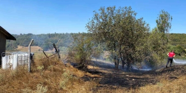 Bozüyük’te çıkan anız yangını büyümeden söndürüldü