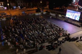 Bozüyük’te yarı final heyecanı dev ekranda izlendi