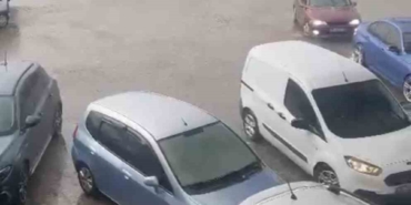 Bursa’da aniden bastıran dolu hayatı felç etti