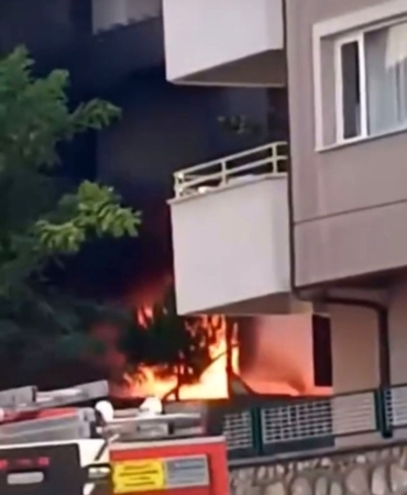 Bursa’da binada korkutan yangın