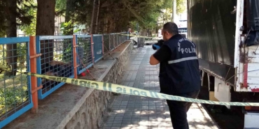 Bursa’da bir genç okul duvarının üzerinde ölü bulundu