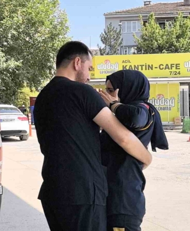 Bursa’da katliam gibi kaza: 2 ambulans kamyonet ile çarpıştı, 7 kişi yaralandı