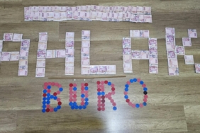 Bursa’da kumarhaneye suçüstü baskın : 5 gözaltı