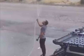 Bursa’da sıcaktan bunalan vatandaşlar kendini böyle serinletti