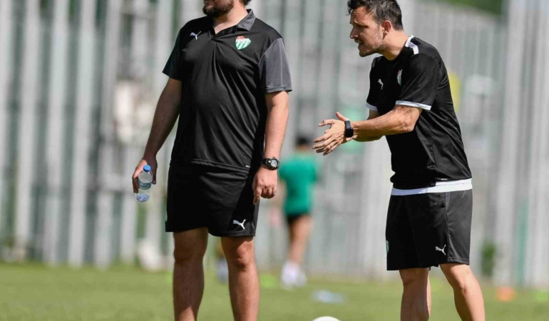 Bursaspor’da çalışmalar sürüyor