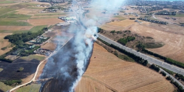 Büyükçekmece’de geniş alanda ot yangını
