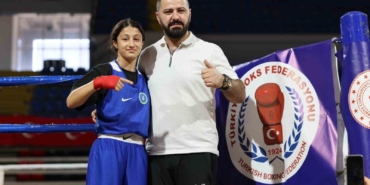 Büyükşehirli boksör Sudem Temuçin Avrupa üçüncüsü