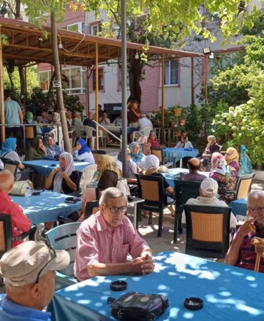 Çınarcık’ta depremzedeler unutulmadı