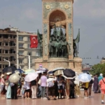 Çinli grubun yeni durağı Taksim oldu