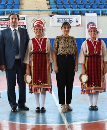 ÇOMÜ’de Uluslararası Veteran Hentbol Şenliği tamamlandı