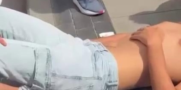 Cuma namazı kıldığı esnada kalçasından bıçaklandı