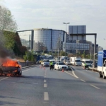 D-100 Karayolu’nda alev alev yanan araç kullanılamaz hale geldi