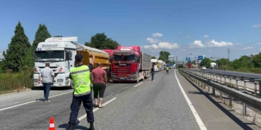 D-140’a dökülen asit paniğe yol açtı: Yol trafiğe kapatıldı, bölgeye AFAD ekipleri sevk edildi