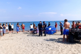 Denizde boğuldu, dakikalarca kalp masajı yapıldı ama kurtarılmadı