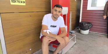 Duş alırken akrep soktu