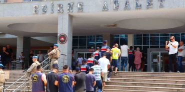 Edirne’de 90 düzensiz göçmen ve 18 organizatör yakalandı