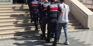 Edirne’de yasadışı yollardan yurt dışına kaçmaya çalışan 8 şahıs yakalandı