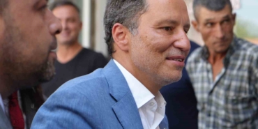 Erbakan: "Milli kaynaklar canavarlara gidiyor"