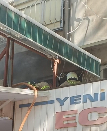 Erdek’te Takunyacılar Çarşısı’nda yangın