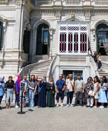 Esenlerliler’den Yıldız Sarayı’na ziyaret