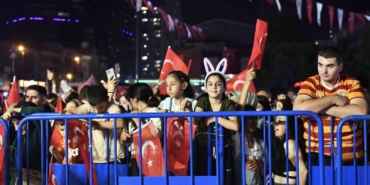 Esenyurt 2. Gençlik Festivali GençFest’te dereceye giren sporcular ödüllerini aldı